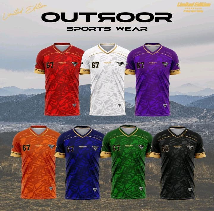 เสื้อกีฬาพิมพ์ลาย คอวีใส่สบาย เสื้อบอล ลาย67 (รับ8,700แต้ม)