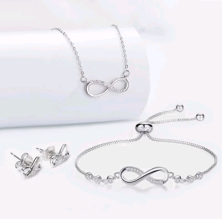 LSเครื่องประดับแพลตตินัม กำไลข้อมือต่างหูสร้อยคอพร้อมกล่องของขวัญ(รับ24750แต้ม)