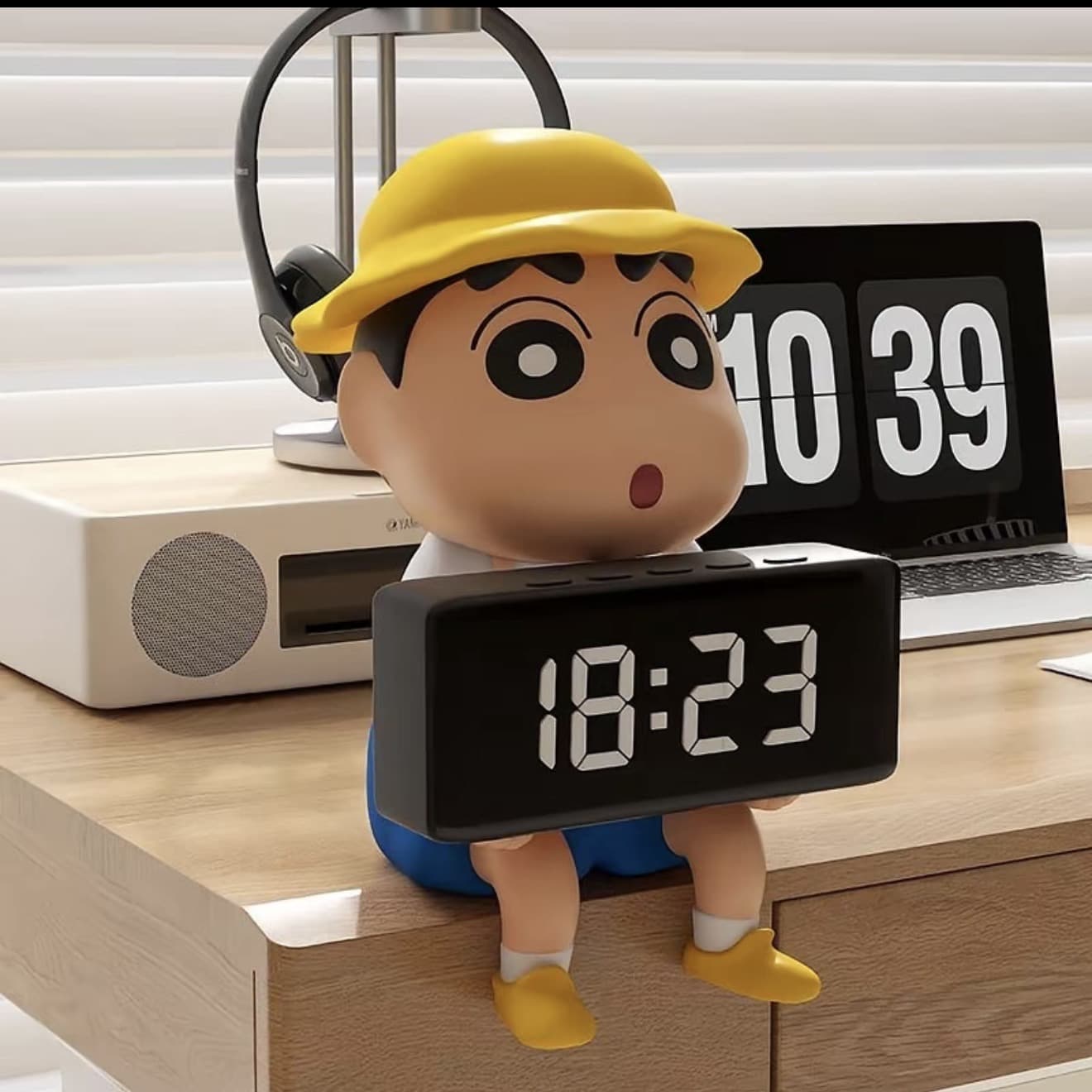 นาฬิกาอิเล็กทรอนิกส์ ลูกตุ้ม นาฬิกาปลุก ดีไซน์ Crayon Shin-chan เหมาะสำหรับห้องนั่งเล่น เดสก์ท็อป ห้องนอน ตกแต่งเดสก์ท็อป ไอเดียของขวัญที่ดี (รับ 75,500 แต้ม)