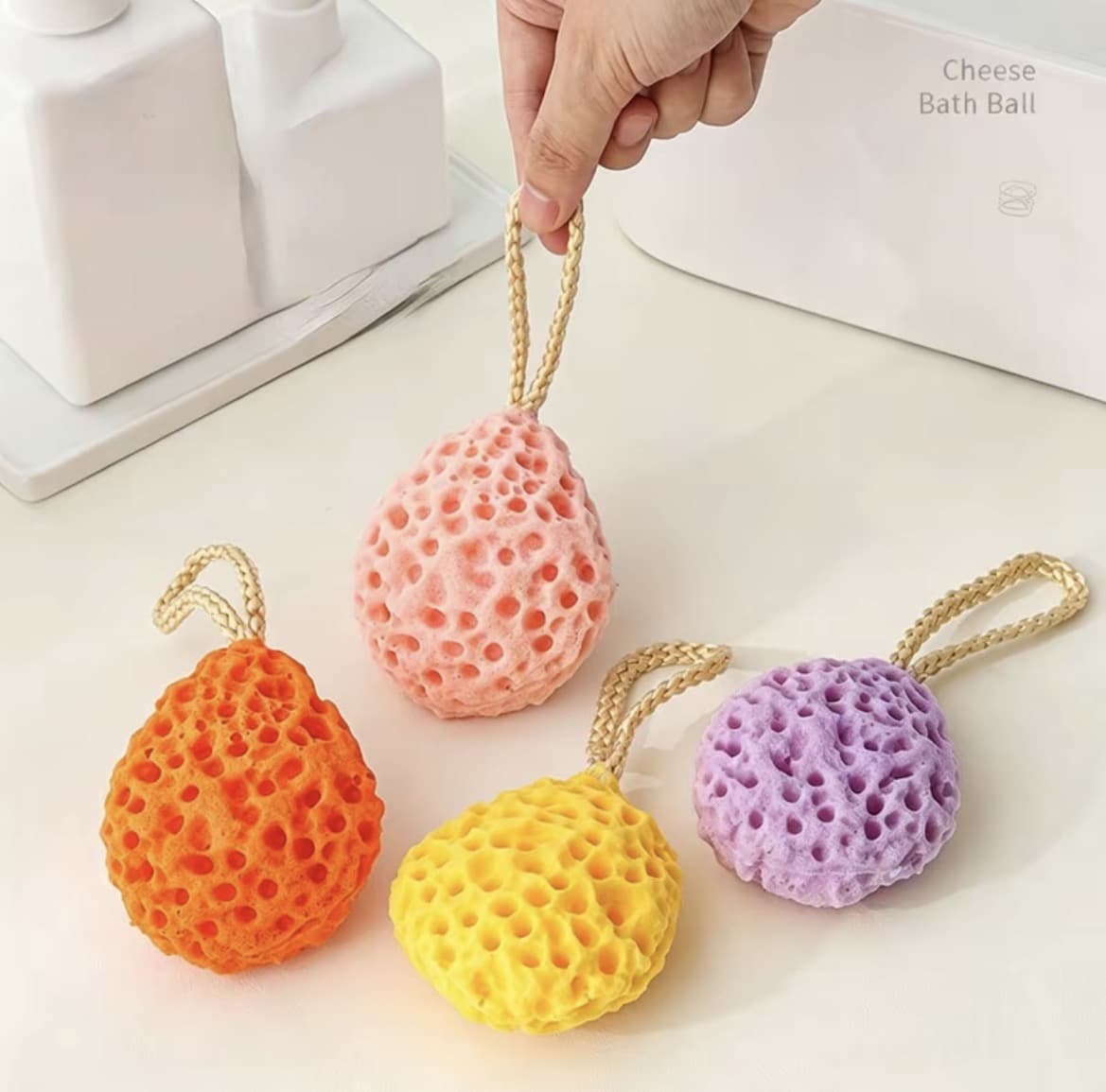 ฟองน้ำอาบน้ำรังผึ้งสำหรับทารก(ชุดถังสำหรับครอบครัว) ทำความสะอาดร่างกายได้ดี เนื้อนุ่มนวล ไม่หลุดขน เหมาะใช้อาบน้ำเด็กทุกวัย(รับ8,700แต้ม)