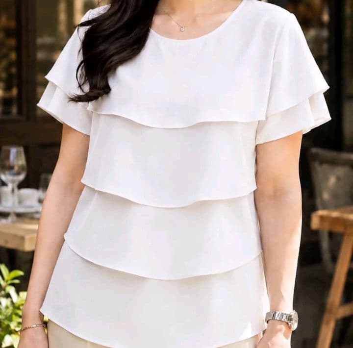 สีขาว อก42 ยาว25เสื้อไหมอิตาลีชั้นระบายพรางพุง (รับ11,200แต้ม)