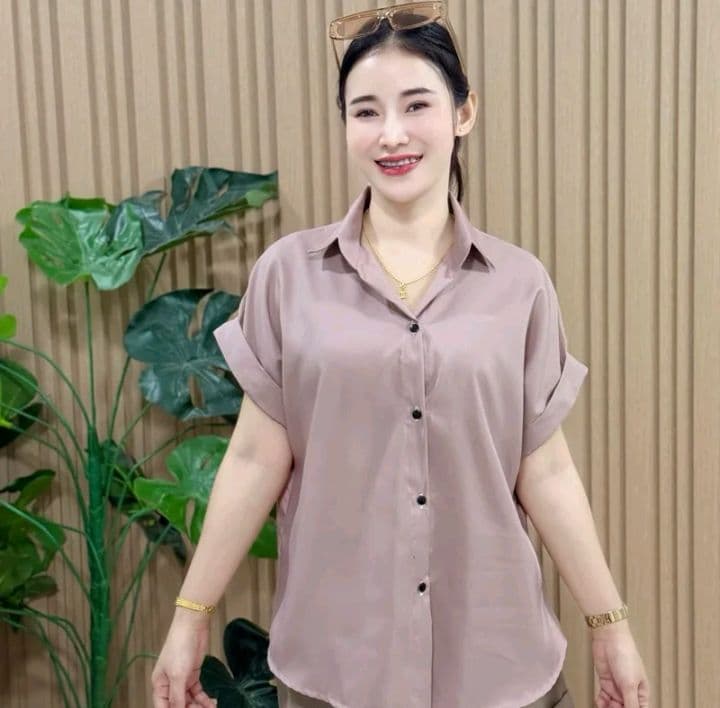 สีโอวัลติน สมอลไซส์ อก40 นิ้วs1 เสื้อเชิ้ตผู้หญิงแขนสั้น แขนแต่งเบิ้ล (รับ11,200แต้ม)