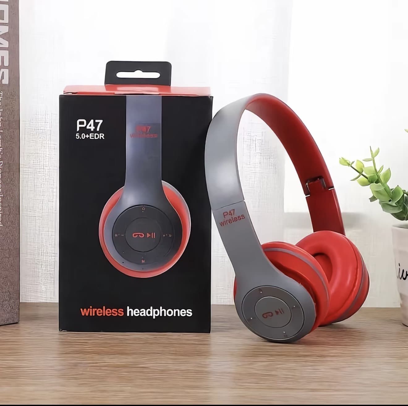 หูฟังบลูทูธ P47 เสียงดี Wireless Bluetooth Stereo Headset หูฟังบลูธูทไร้สาย ของแท้ 100% หูฟังครอบหู ไร้สาย (รับ 13,450 แต้ม)