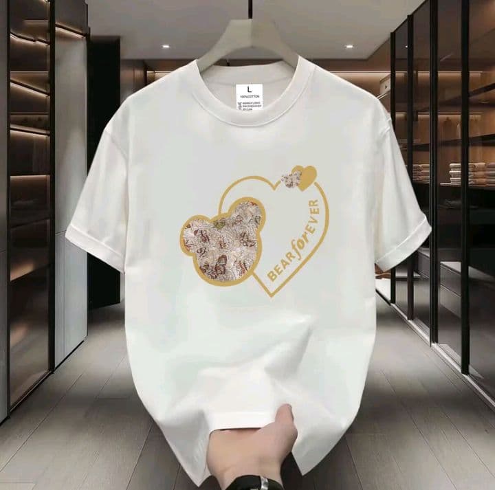 สีขาว เสื้อยืดมาใหม่ ผ้าCOTTON 100% สกรีนด้วยลายแฟชั่น ผ้านุ่มละมุนสุดๆ (รับ11,200แต้ม)