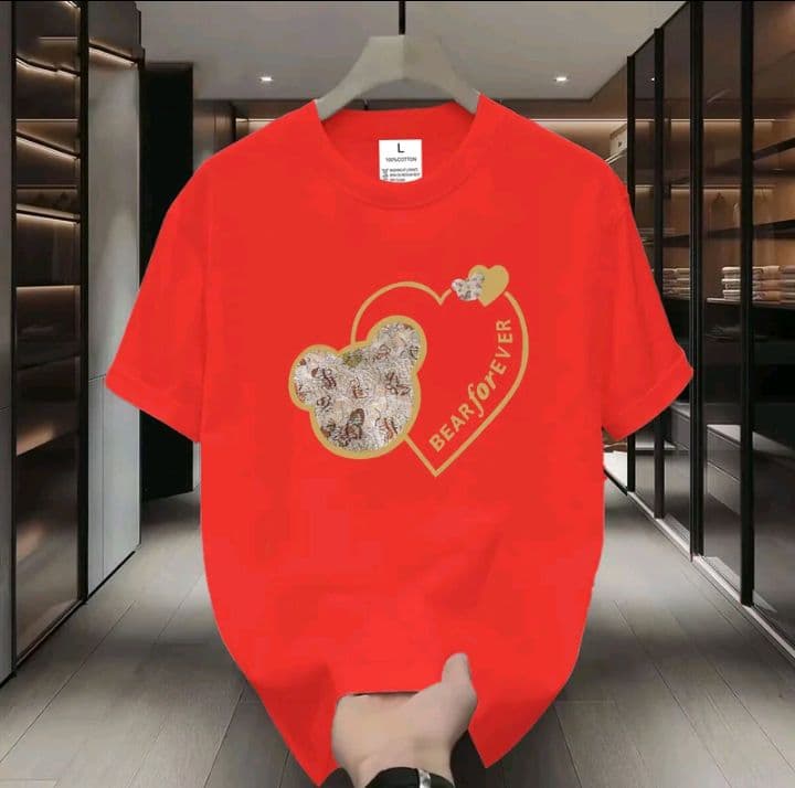 สีแดง เสื้อยืดมาใหม่ ผ้าCOTTON 100% สกรีนด้วยลายแฟชั่น ผ้านุ่มละมุนสุดๆ (รับ11,200แต้ม)