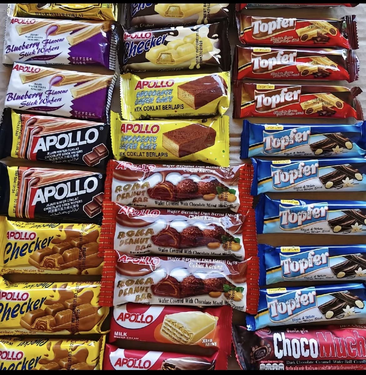 ช็อกโกแลตรวม 30 ชิ้น ช็อคและเวเฟอร์ (รับ 9,200 แต้ม )