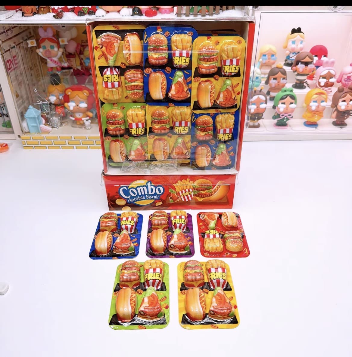 ช็อกโกแลตบิสกิต คอมโบ ฟาสต์ฟู้ด 1 กล่อง 30 ชิ้น (รับ9,700แต้ม)