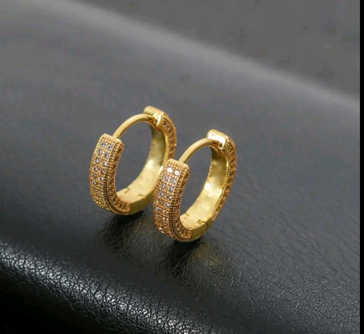 XM jewelry ต่างหูอเนกประสงค์ทันสมัยตะขอเกี่ยวหูสีทอง(รับ9750แต้ม)