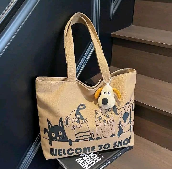 กระเป๋าสะพายข้าง Dog-กากี(มีซิป) ขนาด38*30*4ซม. ไม่มีพวงกุญแจ (รับ8,200แต้ม)