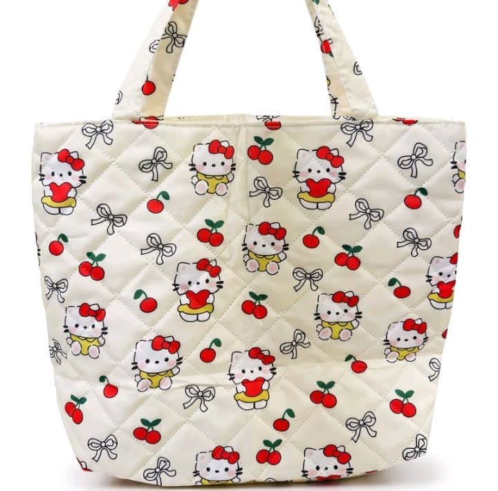 ลาย2-กระเป๋าโท้ตลายHello Kitty มีบุนวมโฟมนุ่ม มากทนทาน ไม่ยับง่าย มีซิปปิดเรียบร้อย ความ มาก สะพายไหล่สะดวก ดีไซน์การ์ตูนยอดนิยม เหมาะพกไปเรียน ทำงาน ช้อปปิ้ง ท่องเที่ยวจุ (รับ11,200แต้ม)