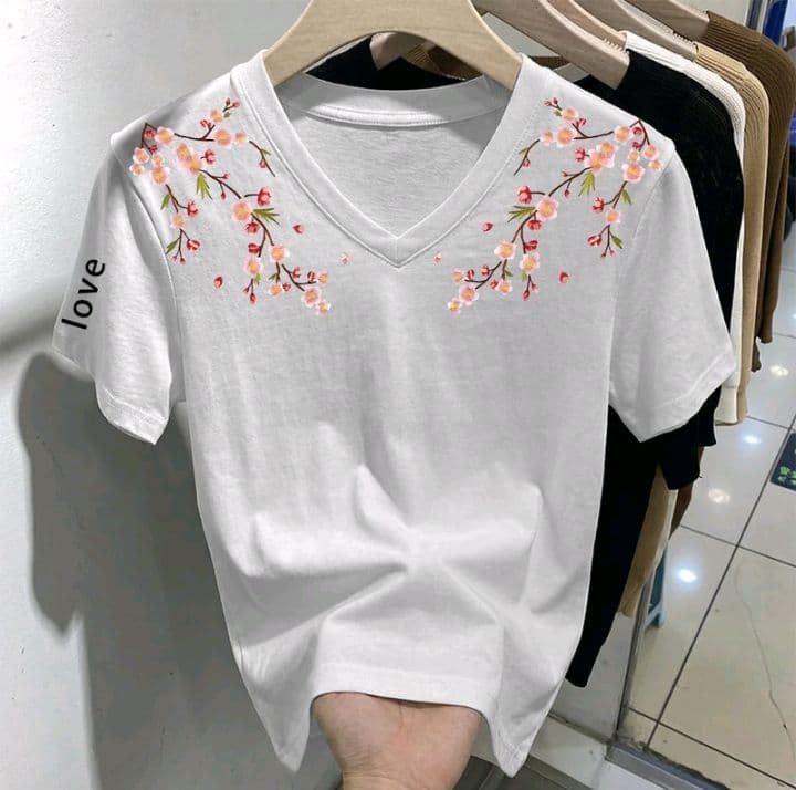 สีขาว เสื้อยืดผ้าฝ้าย100% สำหรับผู้หญิง แขนสั้นหลวม คอวี ไหล่ปกติ สำหรับสวมใส่ในฤดูร้อน แบบเรียบง่าย ชั้นในพื้น (รับ11,200แต้ม)
