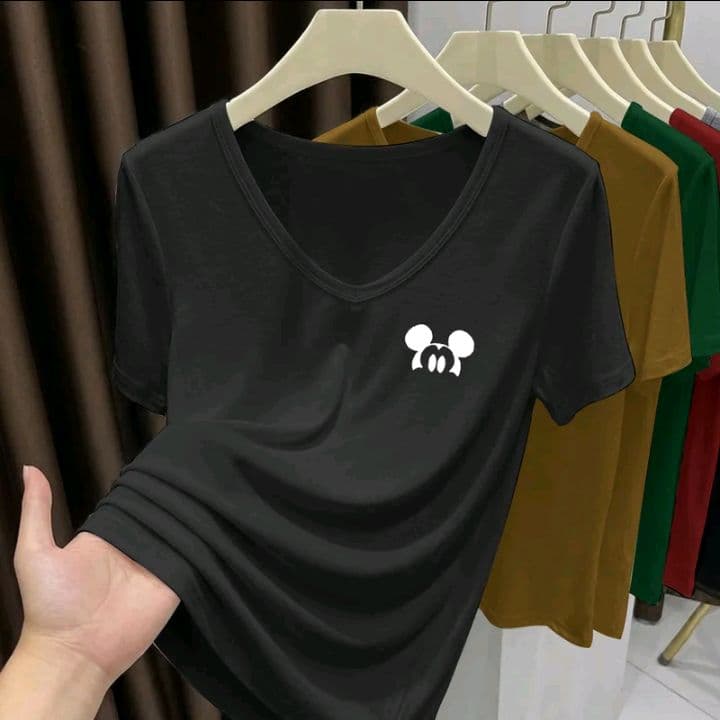 สีเทาเข้ม เสื้อยืดแขนสั้นคอวี ดอปามัน รุ่นใหม่2026 ผู้หญิงฤดูร้อน หรูหรา สง่างาม ไฮโซ ตัดรูปสวย สวมใส่ง่าย (รับ10,700แต้ม)